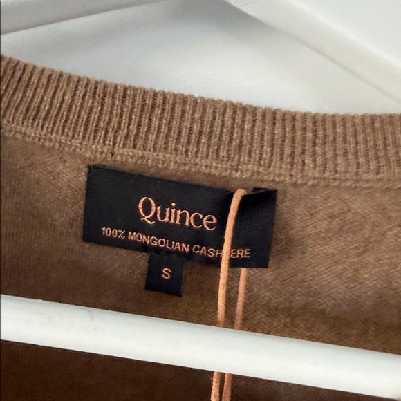Quince Women’s Cashmere Crewneck Sweater in Camel Brown Teak Small - Picture 4 of 5